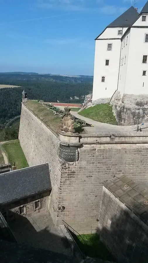 Gartenhaus Klotzsche Drážďany 0*,